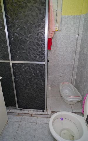Casa à venda com 200m², 3 quartos e 5 vagasBanheiro