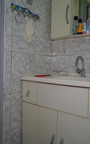 Casa à venda com 200m², 3 quartos e 5 vagasBanheiro