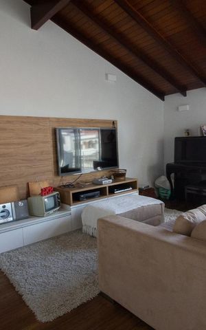 Casa à venda com 400m², 4 quartos e 3 vagasSala 2