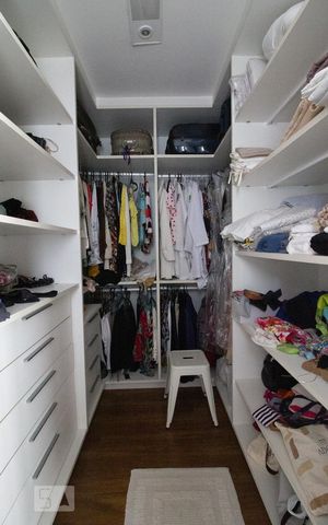 Casa à venda com 400m², 4 quartos e 3 vagasCloset Quarto 3