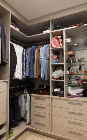 Casa à venda com 400m², 4 quartos e 3 vagasCloset Quarto 4