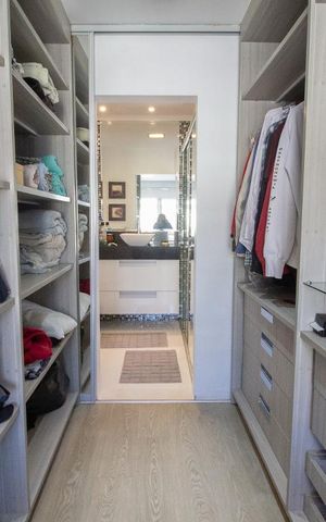 Casa à venda com 400m², 4 quartos e 3 vagascloset Quarto 1