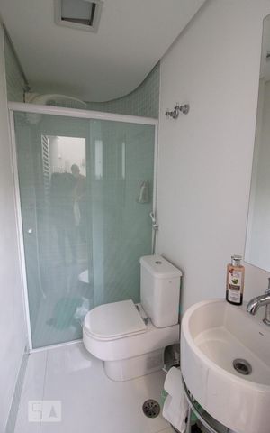 Casa à venda com 400m², 4 quartos e 3 vagasbanheiro de serviço