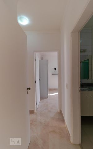 Apartamento para alugar com 108m², 3 quartos e 2 vagas Apartamento para alugar com 108m², 3 quartos e 2 vagasCorredor