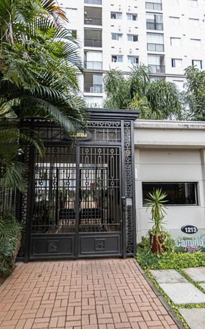Apartamento à venda com 65m², 2 quartos e 1 vagaFachada