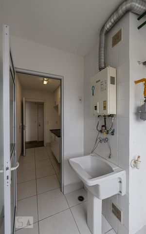 Apartamento à venda com 65m², 2 quartos e 1 vagaÁrea de Serviço