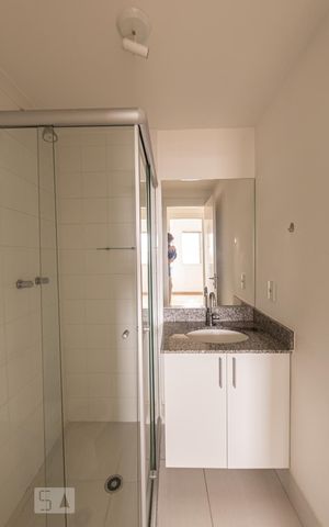 Apartamento à venda com 65m², 2 quartos e 1 vagaBanheiro Social