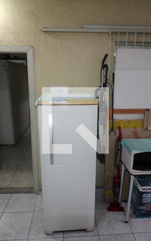 Casa à venda com 240m², 3 quartos e 3 vagasCozinha / Área de Serviço