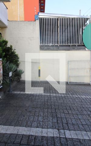 Casa à venda com 240m², 3 quartos e 3 vagasGaragem