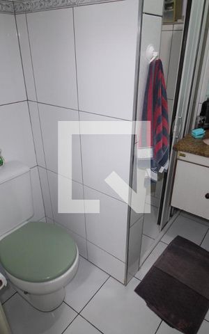 Casa à venda com 240m², 3 quartos e 3 vagasBanheiro 2
