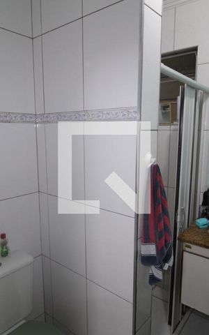 Casa à venda com 240m², 3 quartos e 3 vagasBanheiro 2