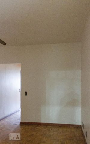 Apartamento à venda com 126m², 3 quartos e sem vaga Apartamento à venda com 126m², 3 quartos e sem vagaSala