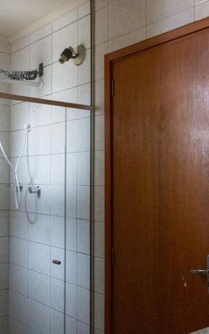 Apartamento à venda com 126m², 3 quartos e sem vaga Apartamento à venda com 126m², 3 quartos e sem vagaBanheiro