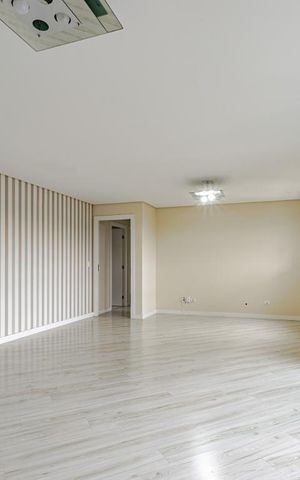 Apartamento para alugar com 140m², 3 quartos e 3 vagas Apartamento para alugar com 140m², 3 quartos e 3 vagasSala