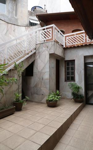 Casa à venda com 375m², 7 quartos e 3 vagasQuintal