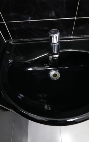 Casa à venda com 375m², 7 quartos e 3 vagasBanheiro 2 - pia