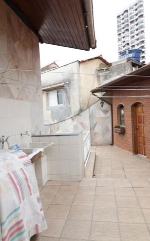 Casa à venda com 375m², 7 quartos e 3 vagasArea de serviço