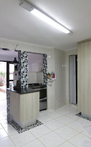 Casa à venda com 375m², 7 quartos e 3 vagasCozinha