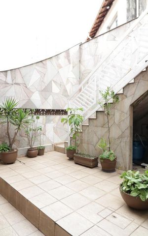 Casa à venda com 375m², 7 quartos e 3 vagasQuintal