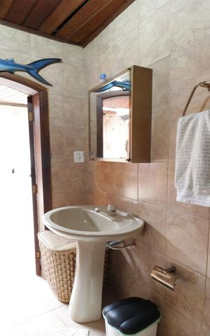 Casa à venda com 375m², 7 quartos e 3 vagasBanheiro 1