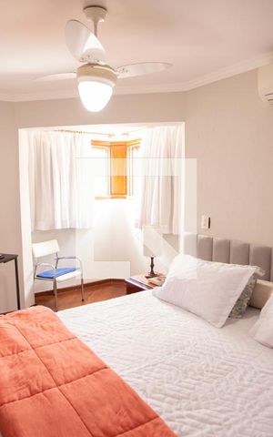 Casa à venda com 300m², 4 quartos e 3 vagasQuarto 2