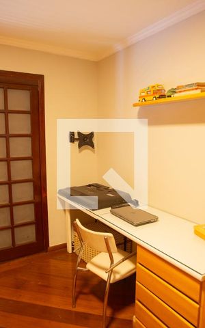 Casa à venda com 300m², 4 quartos e 3 vagasQuarto 3