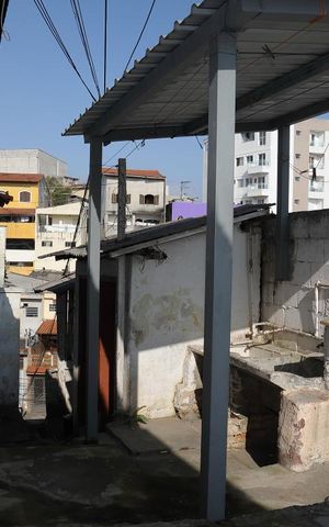 Casa à venda com 440m², 7 quartos e 4 vagasAcesso entre as casas