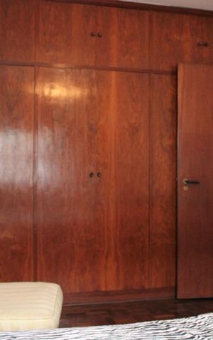 Casa à venda com 500m², 5 quartos e 5 vagasQuarto 1 - Armários