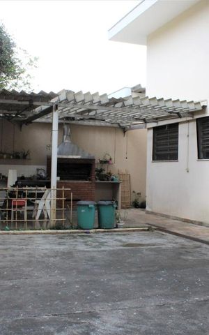 Casa à venda com 500m², 5 quartos e 5 vagasQuintal