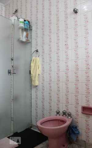 Casa à venda com 500m², 5 quartos e 5 vagasBanheiro 3