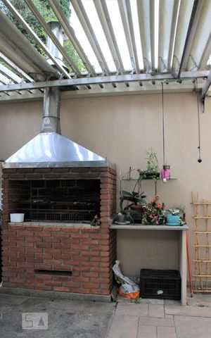 Casa à venda com 500m², 5 quartos e 5 vagasChurrasqueira