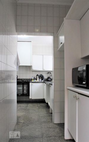 Casa à venda com 500m², 5 quartos e 5 vagasCozinha