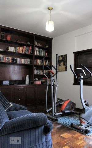 Casa à venda com 500m², 5 quartos e 5 vagasSala de leitura