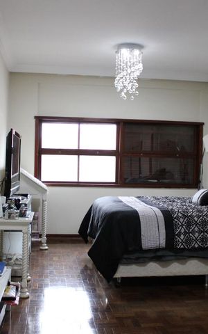 Casa à venda com 500m², 5 quartos e 5 vagasSuíte Master