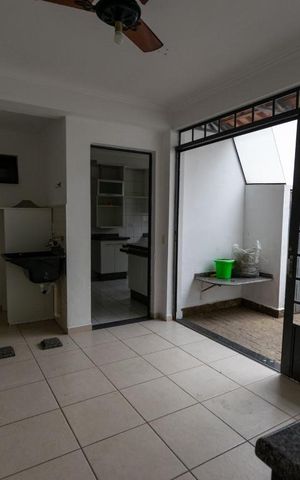 Casa de condomínio à venda com 138m², 3 quartos e 2 vagas Casa de condomínio à venda com 138m², 3 quartos e 2 vagasÁrea comum - Churrasqueira