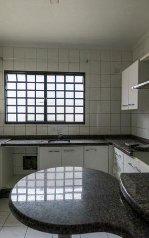 Casa de condomínio à venda com 138m², 3 quartos e 2 vagas Casa de condomínio à venda com 138m², 3 quartos e 2 vagasCozinha