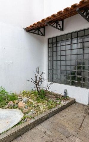Casa de condomínio à venda com 138m², 3 quartos e 2 vagas Casa de condomínio à venda com 138m², 3 quartos e 2 vagasÁrea Externa
