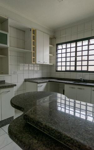Casa de condomínio à venda com 138m², 3 quartos e 2 vagas Casa de condomínio à venda com 138m², 3 quartos e 2 vagasCozinha