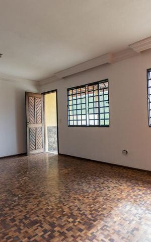 Casa de condomínio à venda com 138m², 3 quartos e 2 vagas Casa de condomínio à venda com 138m², 3 quartos e 2 vagasSala