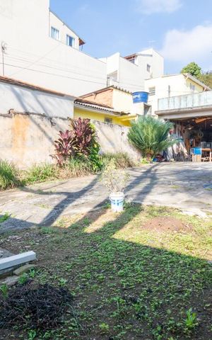 Casa à venda com 120m², 2 quartos e 10 vagasGaragem