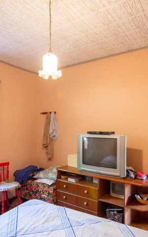 Casa à venda com 120m², 2 quartos e 10 vagasQuarto 2