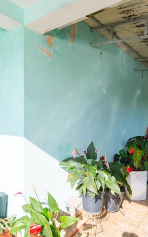 Casa à venda com 120m², 2 quartos e 10 vagasCorredor Lateral