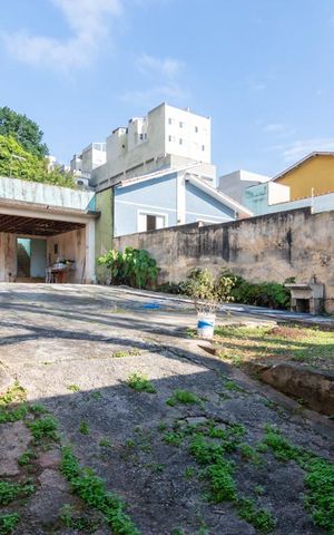 Casa à venda com 120m², 2 quartos e 10 vagasGaragem