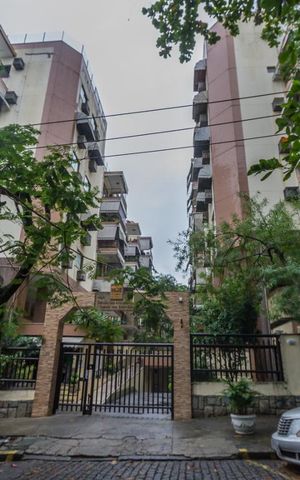 Apartamento à venda com 82m², 3 quartos e 1 vagaFachada do Condomínio