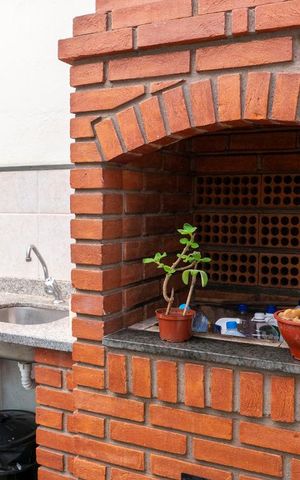 Casa à venda com 102m², 2 quartos e 4 vagasChurrasqueira