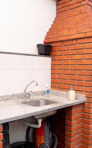 Casa à venda com 102m², 2 quartos e 4 vagasChurrasqueira