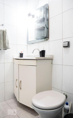 Casa à venda com 102m², 2 quartos e 4 vagasBanheiro