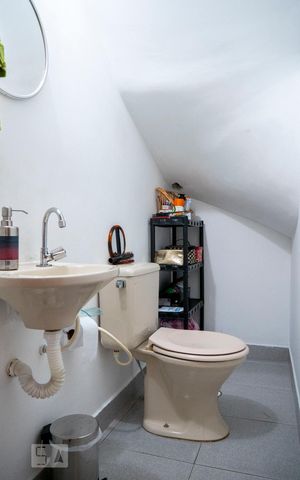Casa à venda com 102m², 2 quartos e 4 vagasLavabo