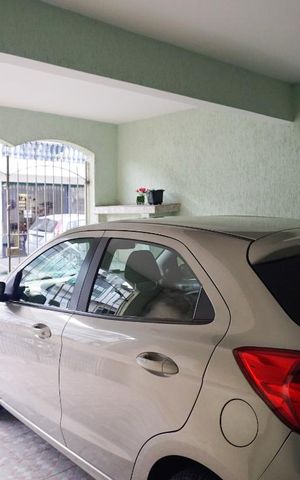Casa à venda com 125m², 3 quartos e 2 vagas Casa à venda com 125m², 3 quartos e 2 vagasGaragem
