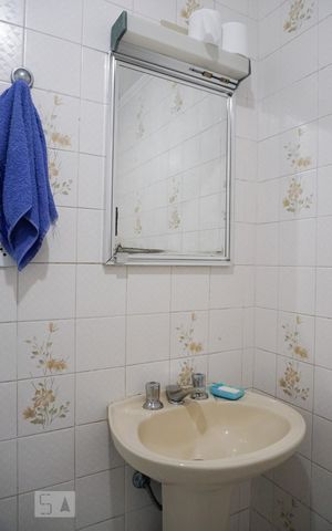 Casa à venda com 125m², 3 quartos e 2 vagas Casa à venda com 125m², 3 quartos e 2 vagasLavabo